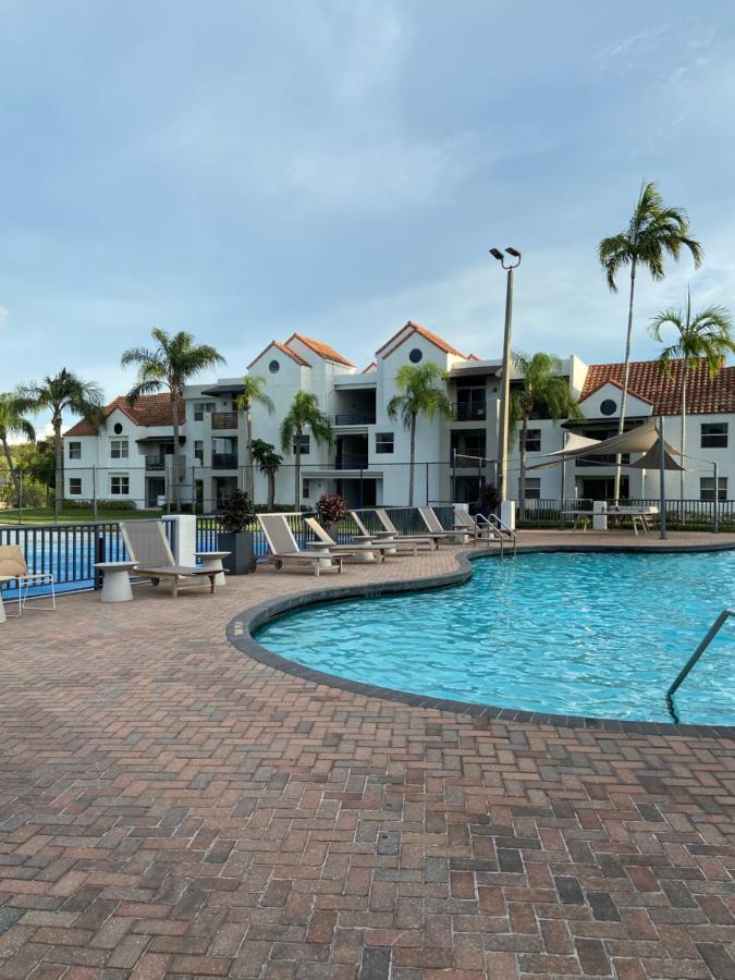 Dharma Home Suites Dania Beach At Sheridan Ocean Club Ngoại thất bức ảnh