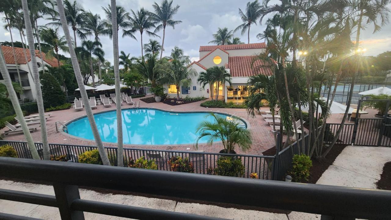 Dharma Home Suites Dania Beach At Sheridan Ocean Club Ngoại thất bức ảnh