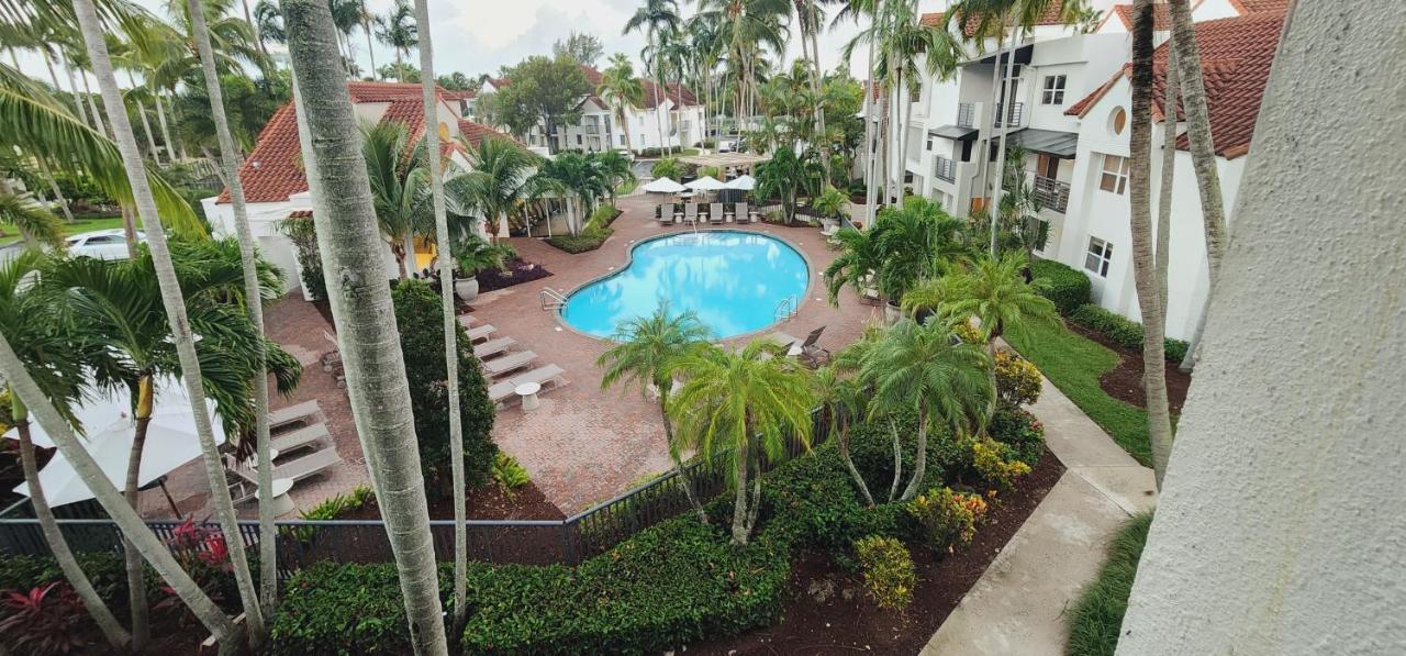 Dharma Home Suites Dania Beach At Sheridan Ocean Club Ngoại thất bức ảnh